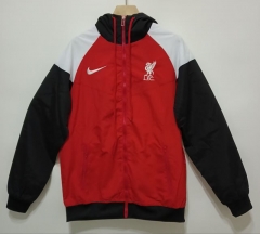 2024-2025 Liverpool Red Thailand Trench Coats With Hat-0255