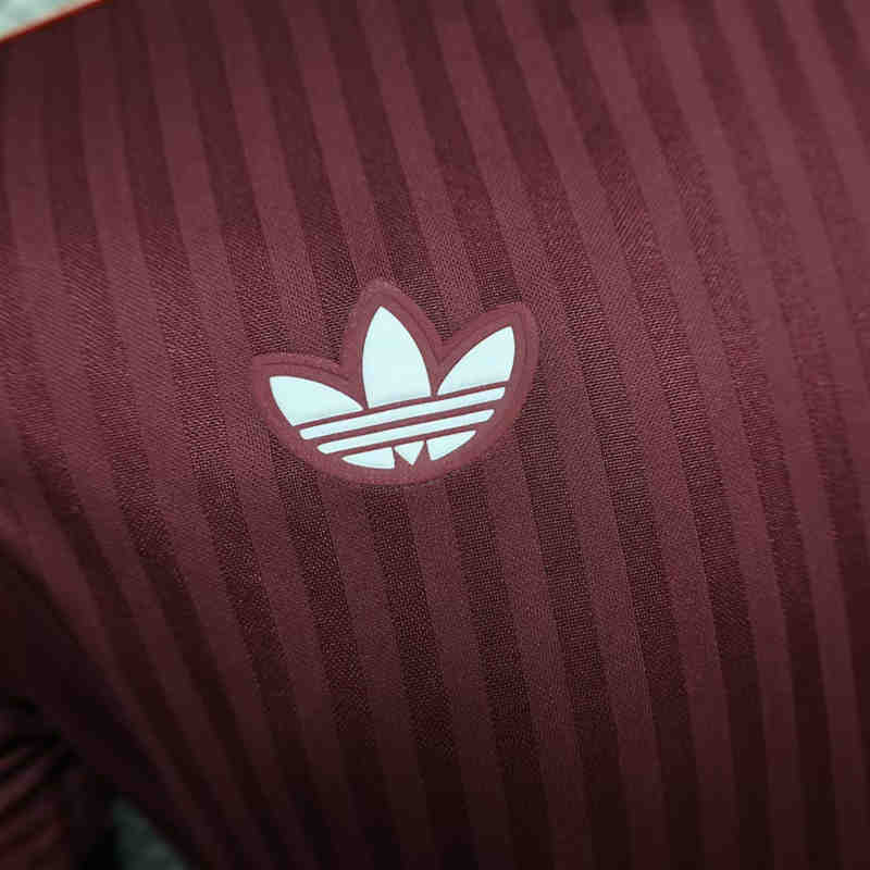 Player Version 2025-2026 Special Version Bayern München Red Thailand Soccer Jersey AAA-888