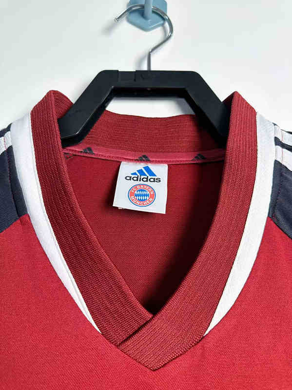 Retro Version 2001-02 Bayern München Home Red Thailand Soccer Jersey AAA-811