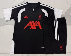 26-27 Liverpool Black Thailand Short-sleeved Soccer Tracksuit-815